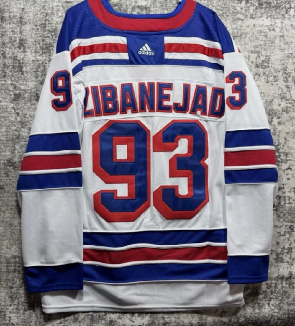 #93 Hockey Jersey USED Mens L